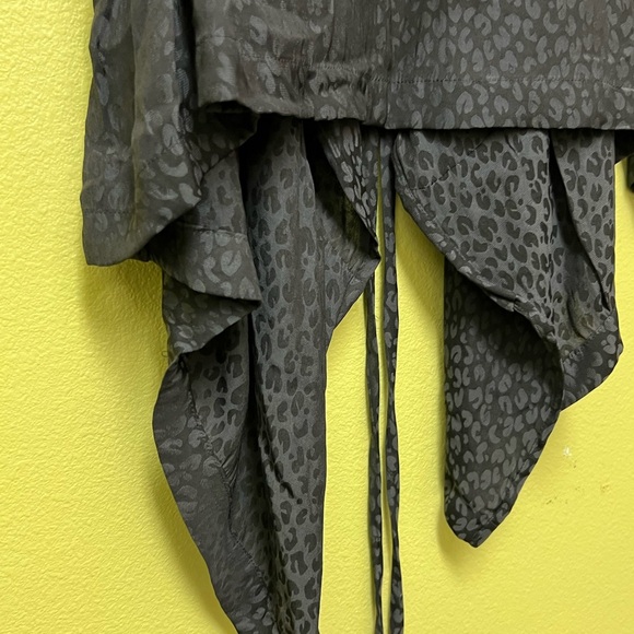 LOGO by Lori Goldstein Gray Sweater - Picture 12 of 14